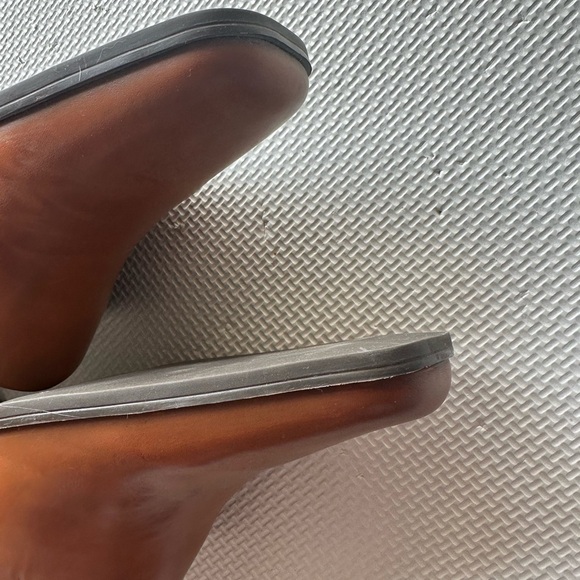 Jessica Tiffany Women’s Leather Brown Slip-On Healed Shoes Made in Brazil - Picture 10 of 11